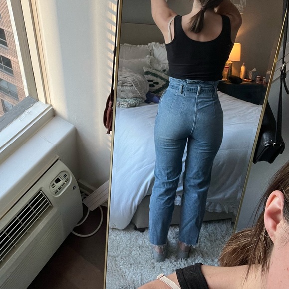 ✨Abercrombie Paperbag-Waist Mom Jean - Picture 3 of 10
